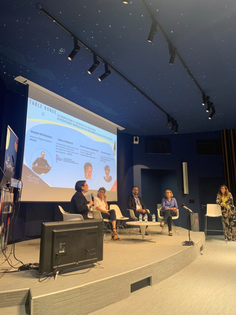 Deuxième table ronde de la Journée Régionale de l'Emploi Associatif du 24 mai 2023 sur les propositions et dispositifs de facilitation au recrutement proposés par les partenaires et collectivités publiques