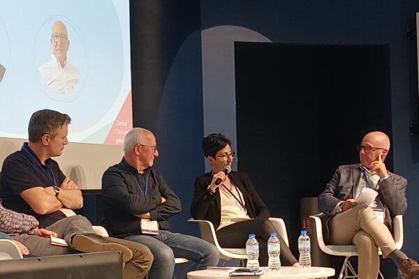 Première table ronde de la Journée Régionale de l'Emploi Associatif du 24 mai 2023 sur les témoignages des difficultés de recrutement et leurs incidences par des fédérations membres du Mouvement Associatif Première table ronde de la Journée Régionale de l'Emploi Associatif du 24 mai 2023 sur les témoignages des difficultés de recrutement et leurs incidences par des fédérations membres du Mouvement Associatif